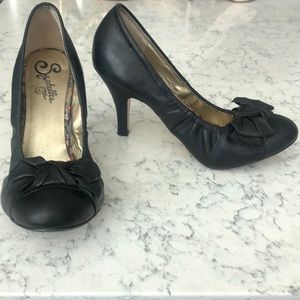 Seychelles Black Shoes Leather Pumps Round Toe Leather 8 Women’s